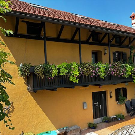 Holiday Home Katric Kamno Екстериор снимка