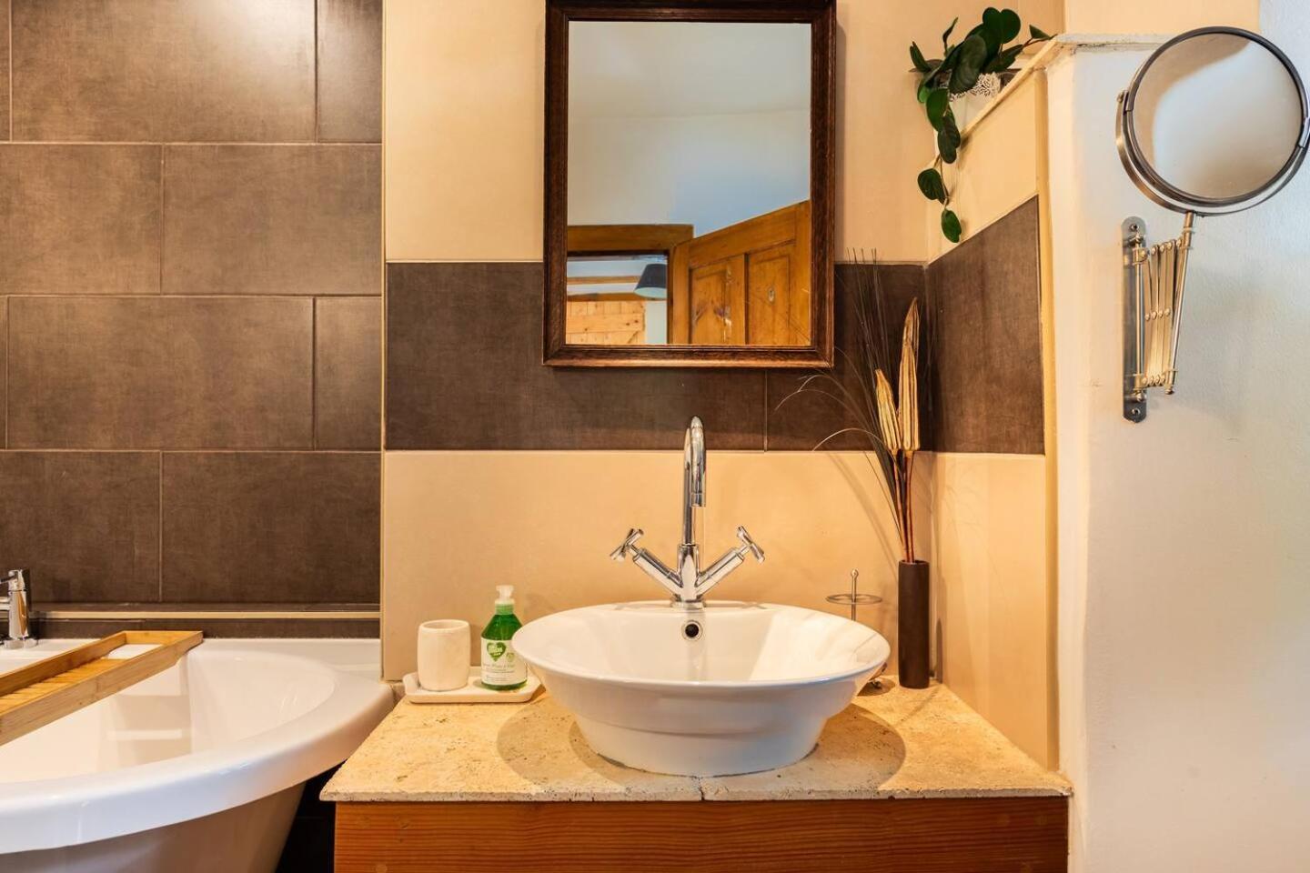 Holiday Home Katric Kamno Екстериор снимка