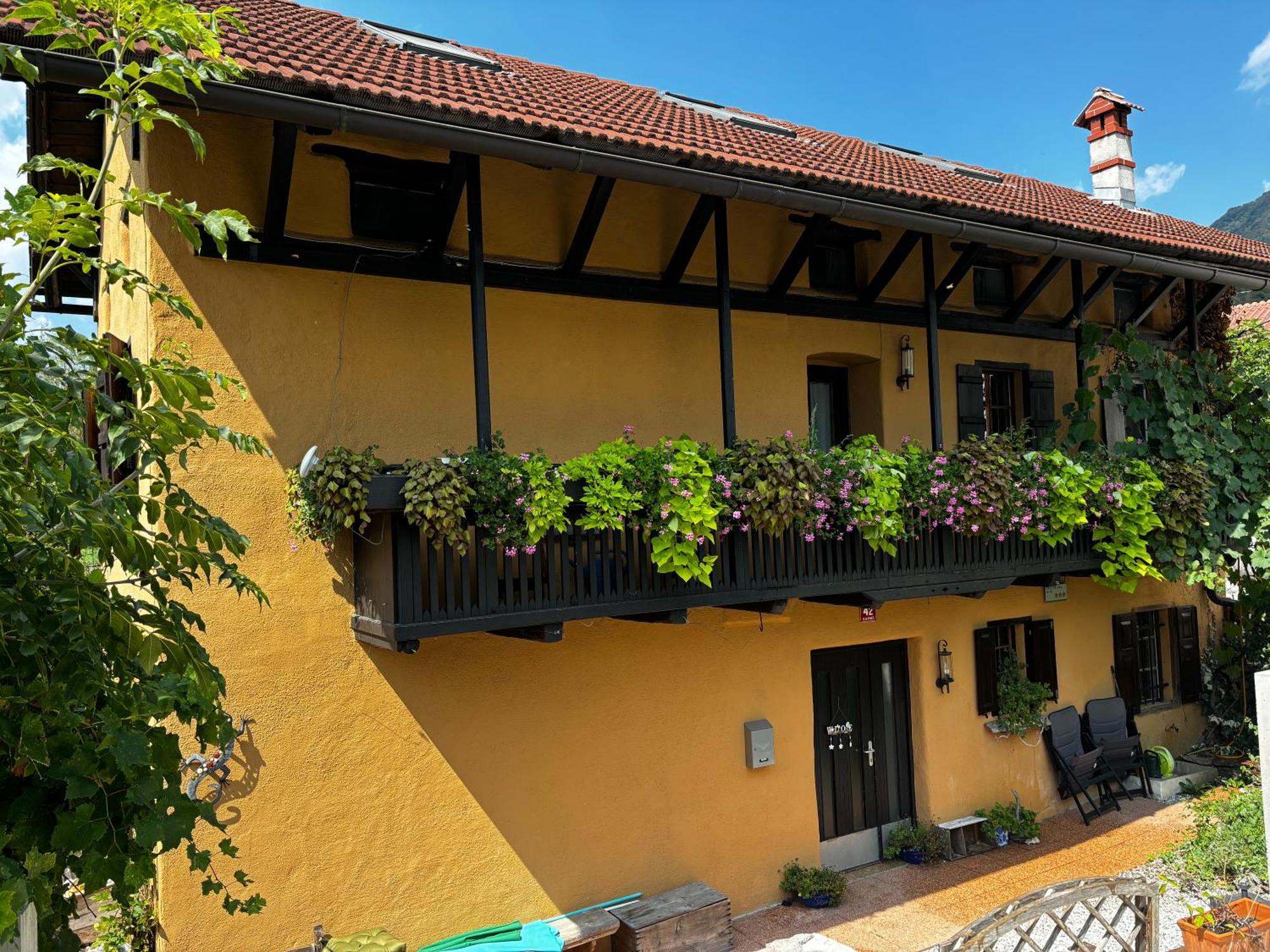 Holiday Home Katric Kamno Екстериор снимка