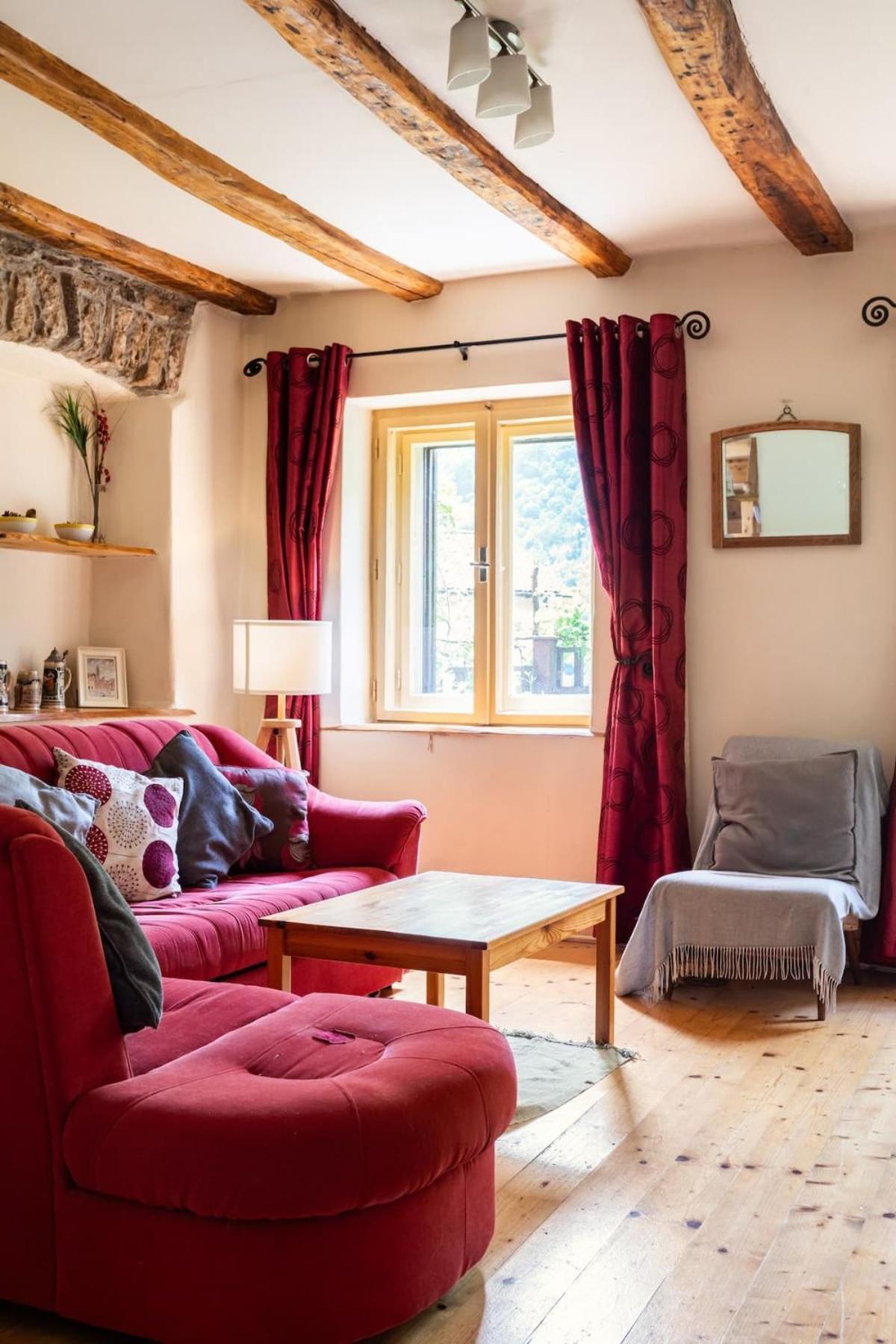 Holiday Home Katric Kamno Екстериор снимка