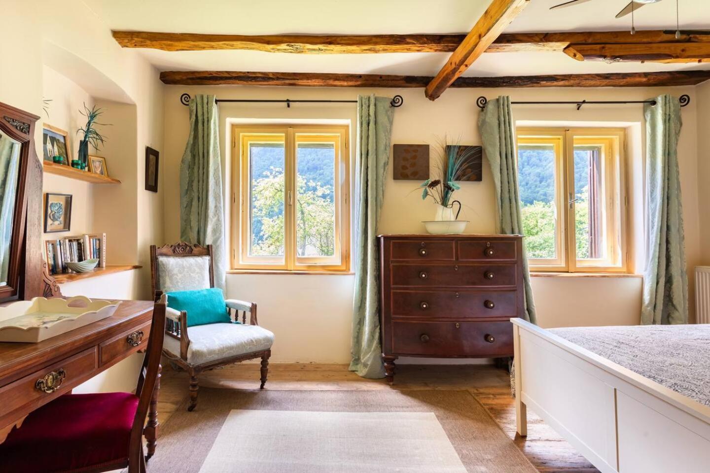 Holiday Home Katric Kamno Екстериор снимка