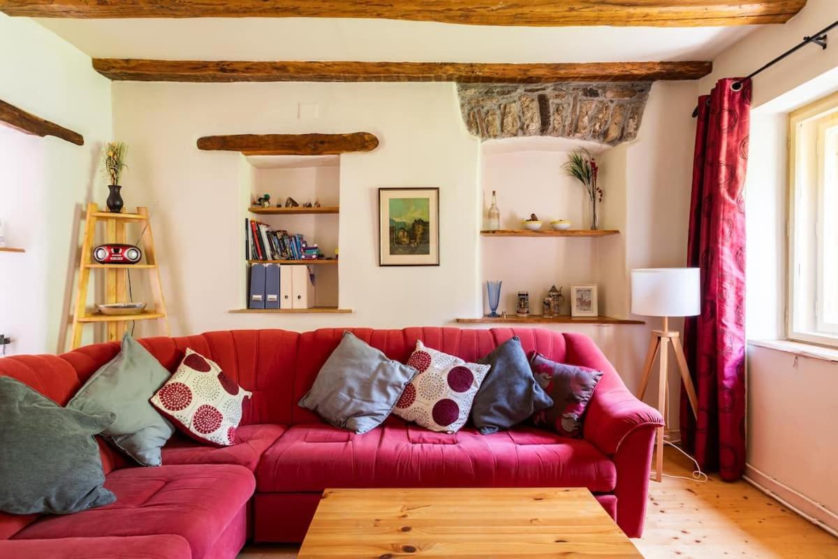 Holiday Home Katric Kamno Екстериор снимка