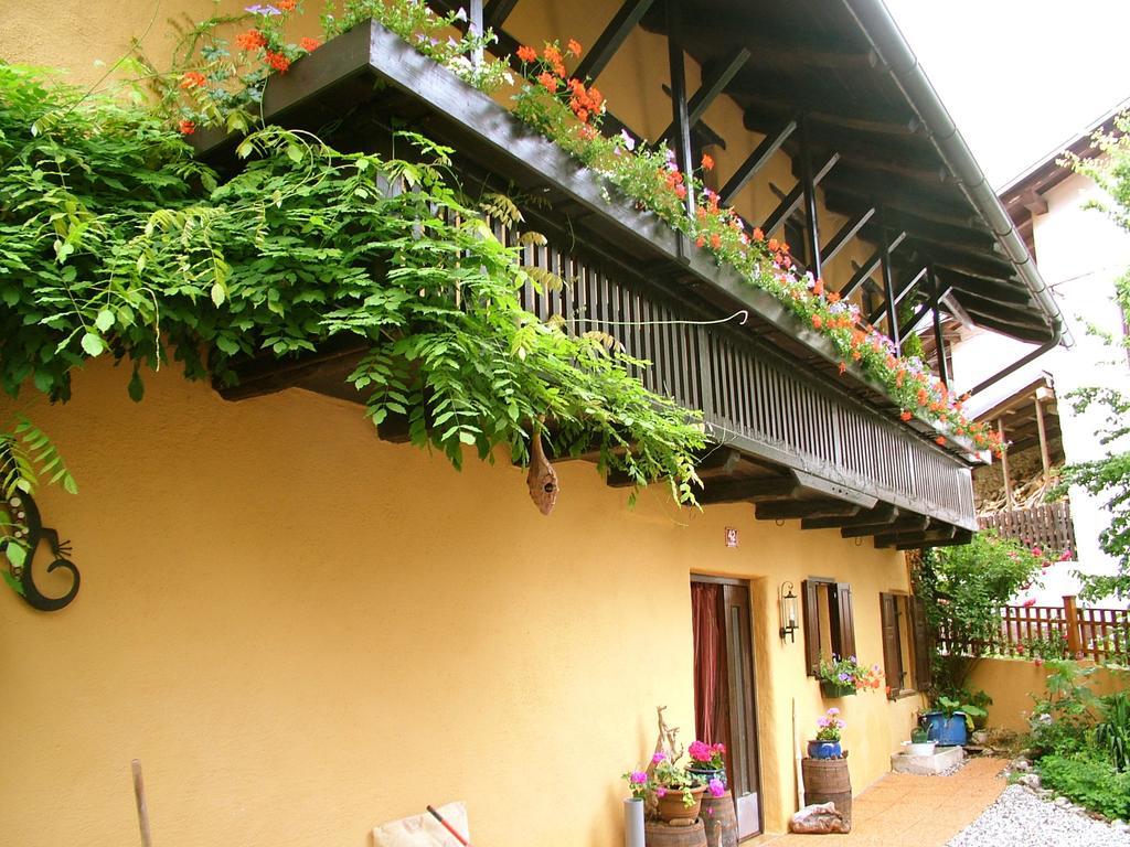 Holiday Home Katric Kamno Екстериор снимка