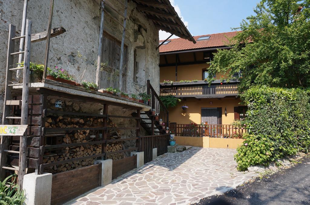 Holiday Home Katric Kamno Екстериор снимка
